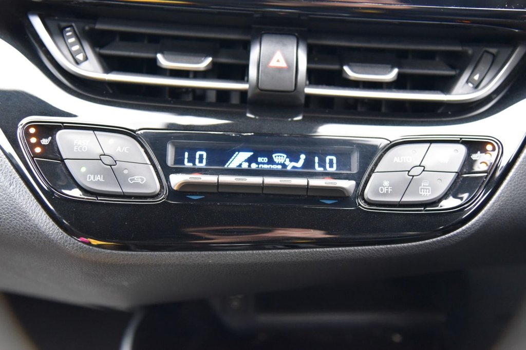 Used Toyota C-HR 2018 for sale - 77422339: Photo 38