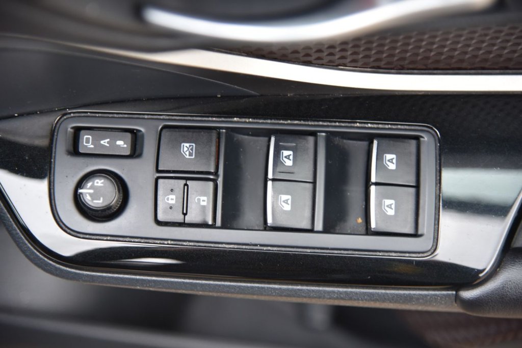 Used Toyota C-HR 2018 for sale - 77422339: Photo 44