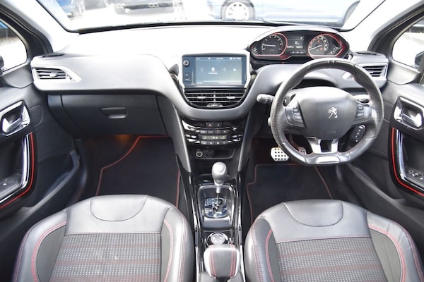 Used Peugeot 2008 2017 for sale - 75275160: Photo 2