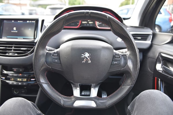 Used Peugeot 2008 2017 for sale - 75275160: Photo 30