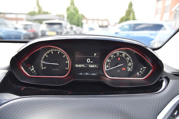 Used Peugeot 2008 2017 for sale - 75275160: Photo 31