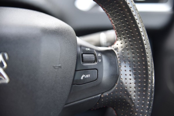 Used Peugeot 2008 2017 for sale - 75275160: Photo 33