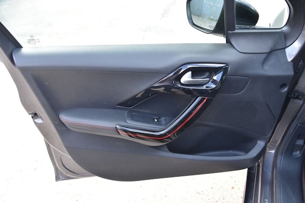 Used Peugeot 2008 2017 for sale - 75275160: Photo 47