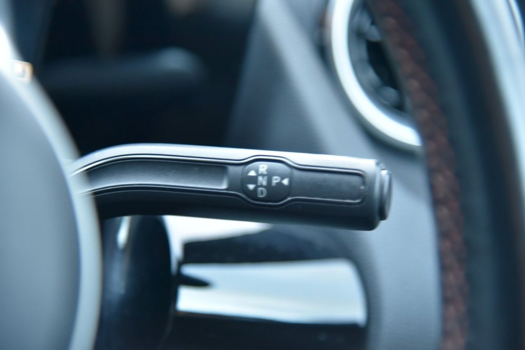 Used Mercedes-Benz GLA 2021 for sale - 76900575: Photo 35