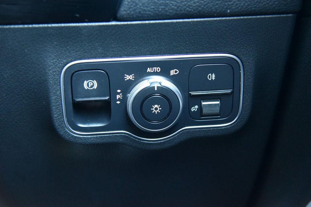 Used Mercedes-Benz GLA 2021 for sale - 76900575: Photo 36