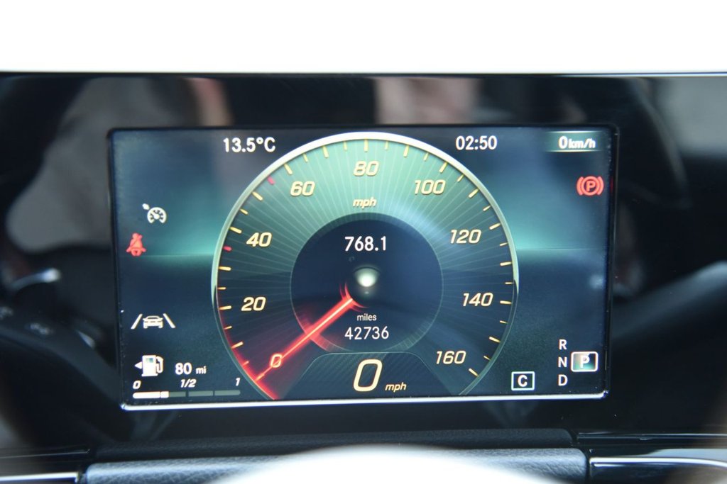 Used Mercedes-Benz GLA 2021 for sale - 76900575: Photo 37