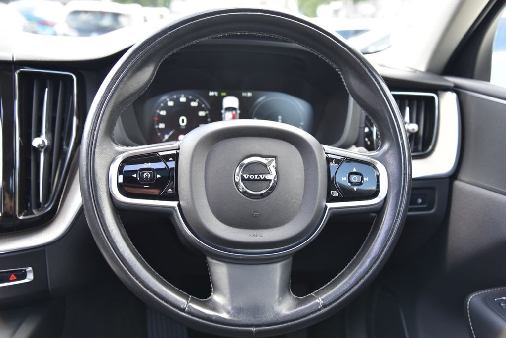 Used Volvo XC60 2021 for sale - 75585579: Photo 32