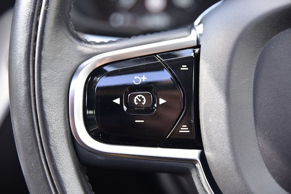 Used Volvo XC60 2021 for sale - 75585579: Photo 33