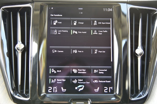Used Volvo XC60 2021 for sale - 75585579: Photo 38