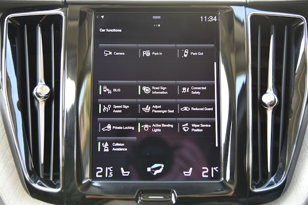 Used Volvo XC60 2021 for sale - 75585579: Photo 39