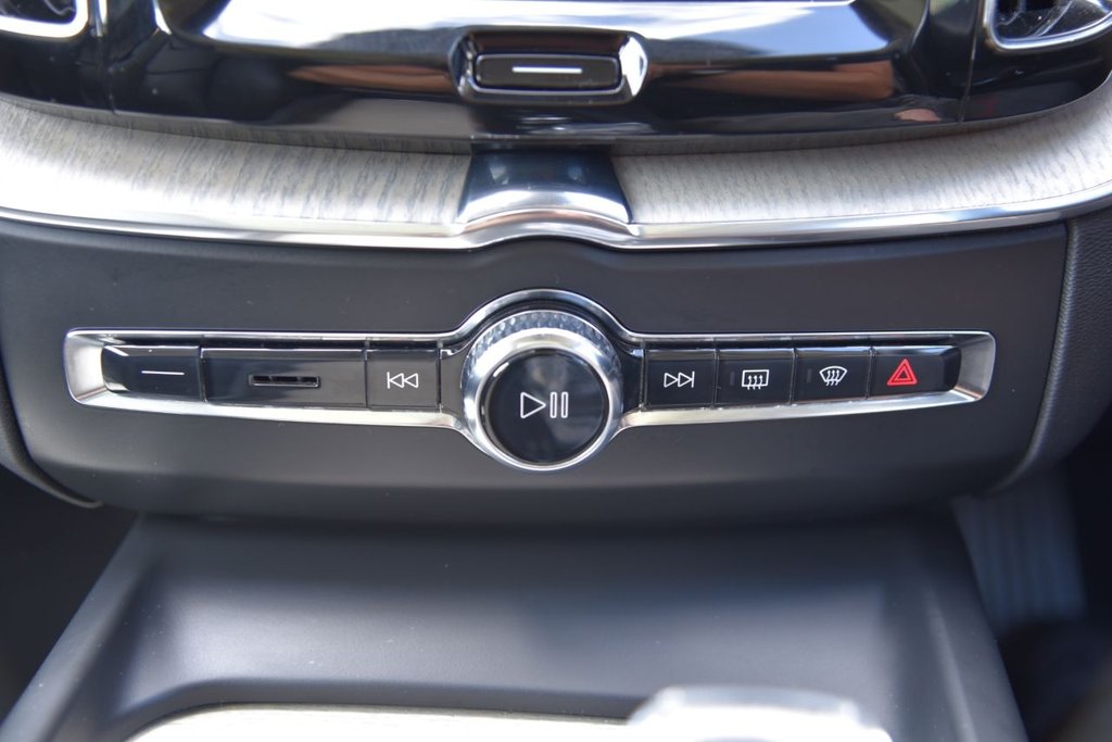 Used Volvo XC60 2021 for sale - 75585579: Photo 47