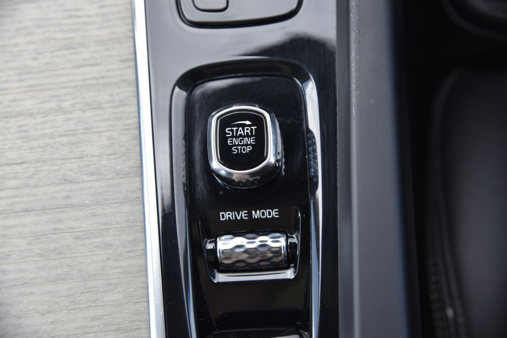 Used Volvo XC60 2021 for sale - 75585579: Photo 49