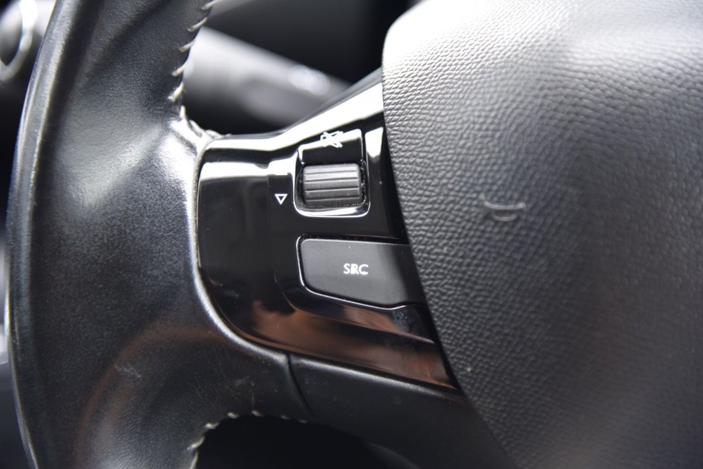 Used Peugeot 308 2016 for sale - 76665711: Photo 31