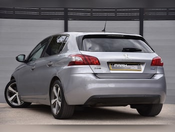 Used Peugeot 308 2016 for sale - 76665711: Photo