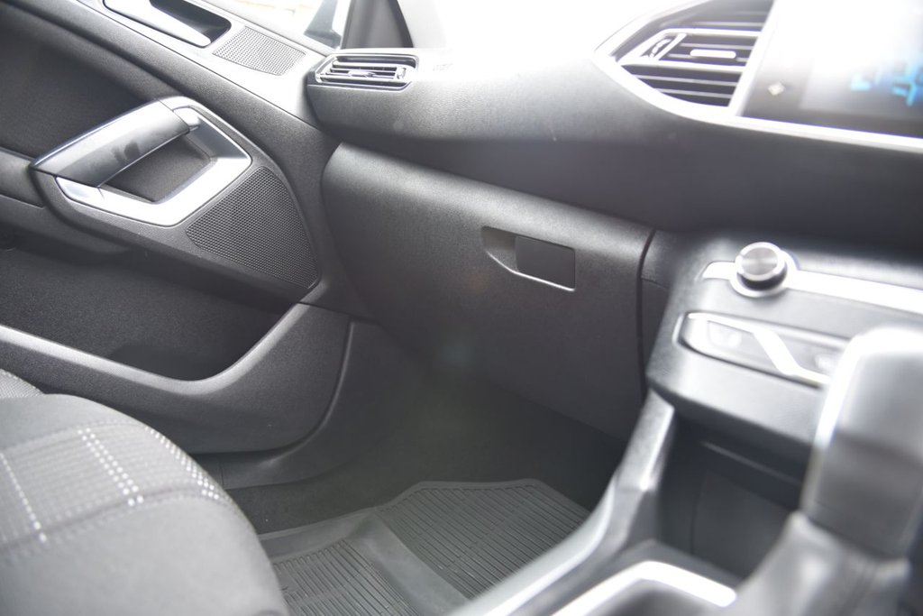 Used Peugeot 308 2016 for sale - 76665711: Photo 50