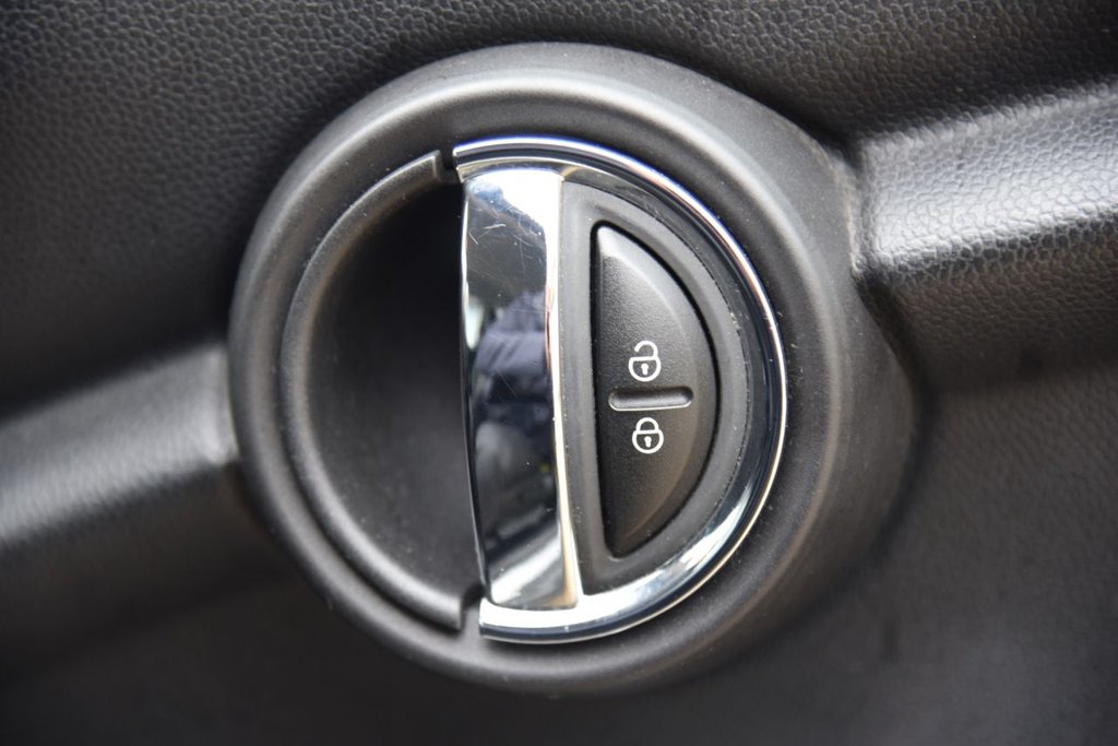 Used MINI Hatch 2016 for sale - 77341555: Photo 31