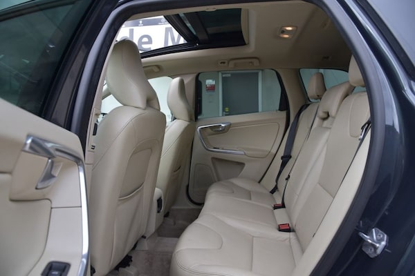 Used Volvo XC60 2017 for sale - 76173317: Photo 28