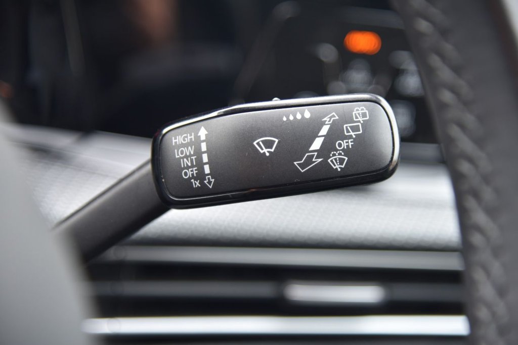 Used Volkswagen Golf 2021 for sale - 77534636: Photo 32