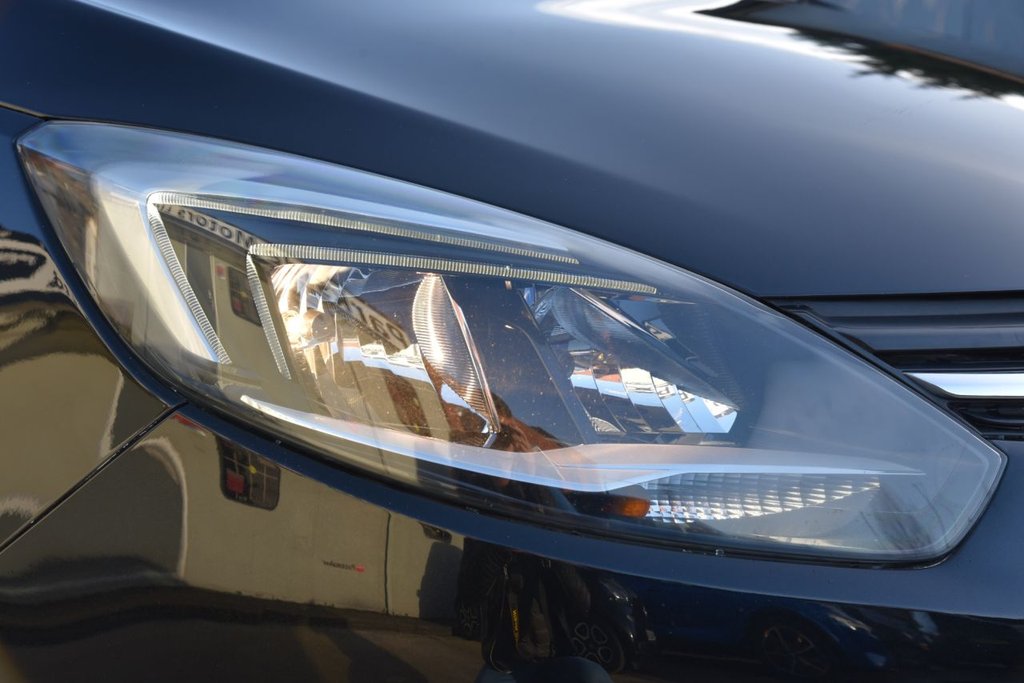 Used Vauxhall Zafira Tourer 2017 for sale - 76610231: Photo 12