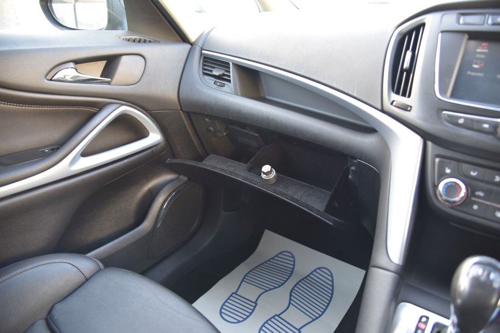 Used Vauxhall Zafira Tourer 2017 for sale - 76610231: Photo 39