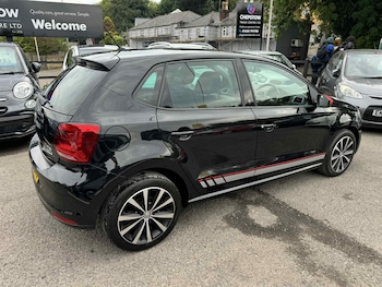 Used Volkswagen Polo 2017 for sale - 76104523: Photo 2