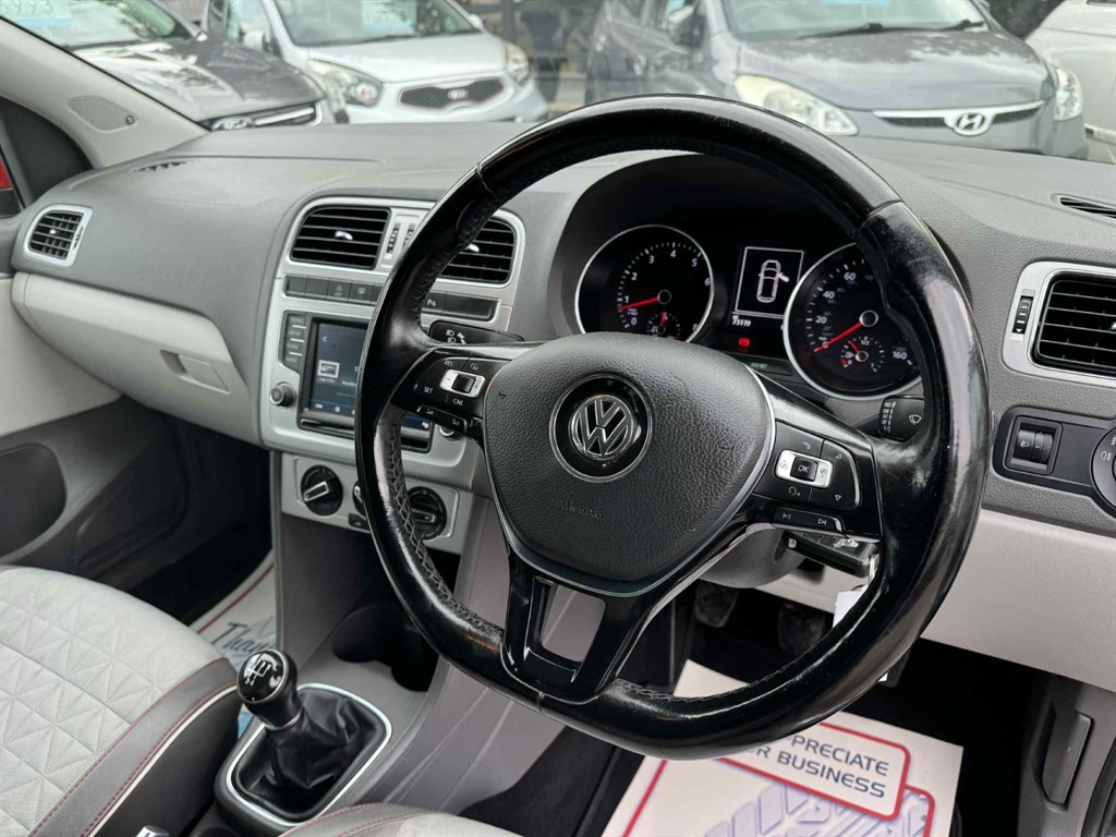 Used Volkswagen Polo 2017 for sale - 76104523: Photo 9