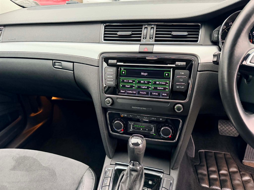 Used Skoda Superb 2014 for sale - 76984388: Photo 11