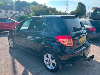 Used Suzuki SX4 2010 for sale - 79617072: Photo