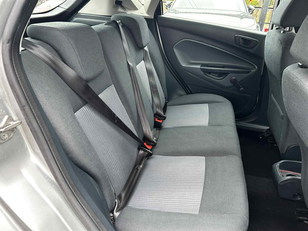 Used Ford Fiesta 2011 for sale - 76322119: Photo 11