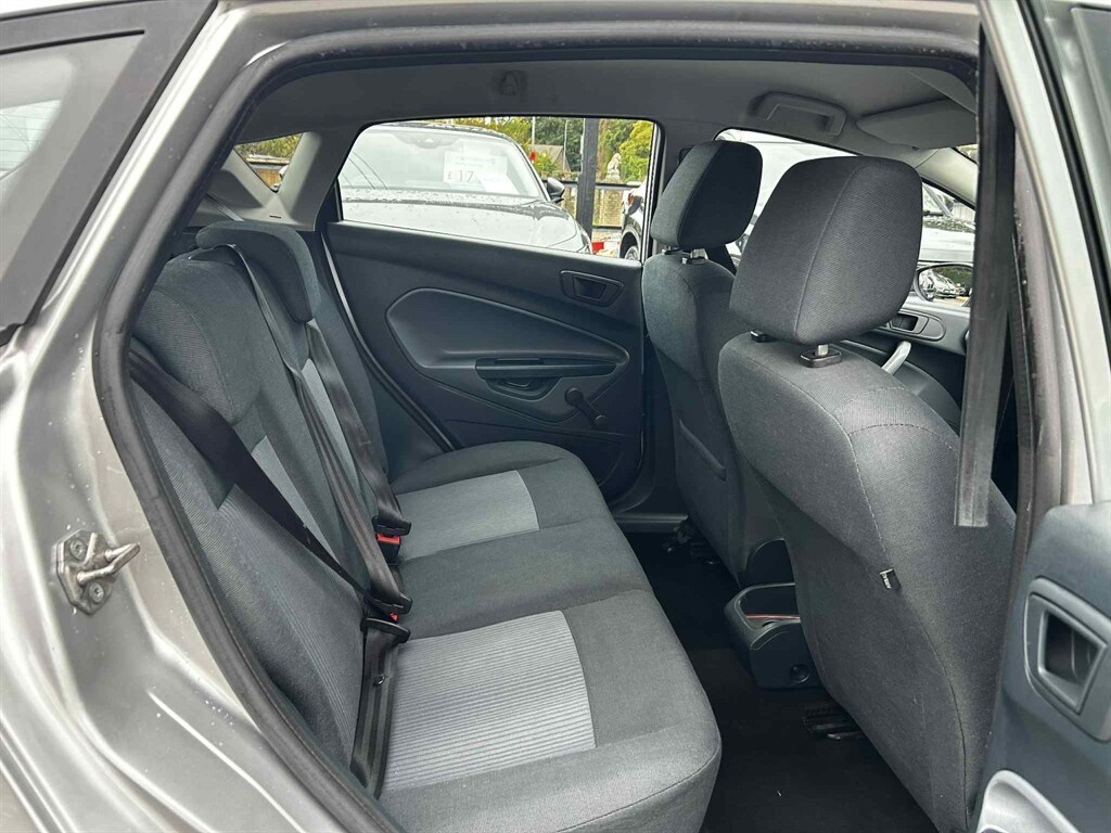 Used Ford Fiesta 2011 for sale - 76322119: Photo 12