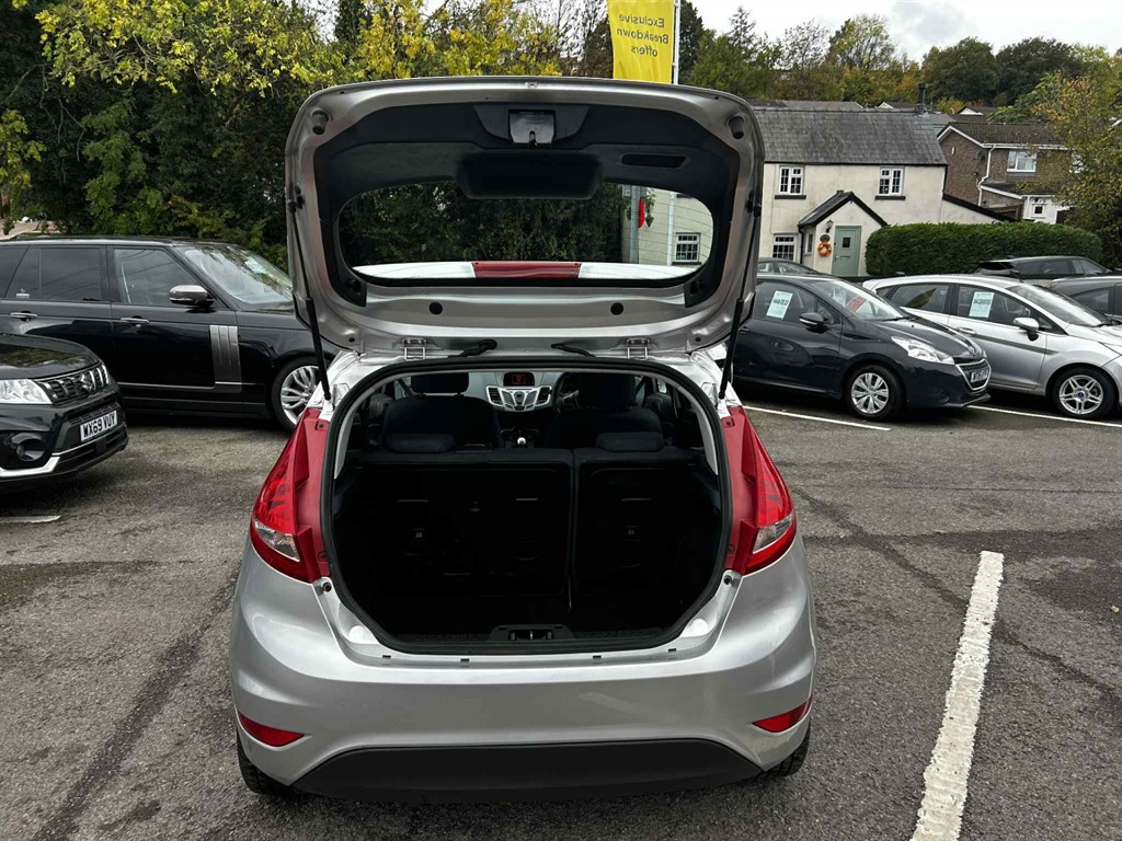 Used Ford Fiesta 2011 for sale - 76322119: Photo 13