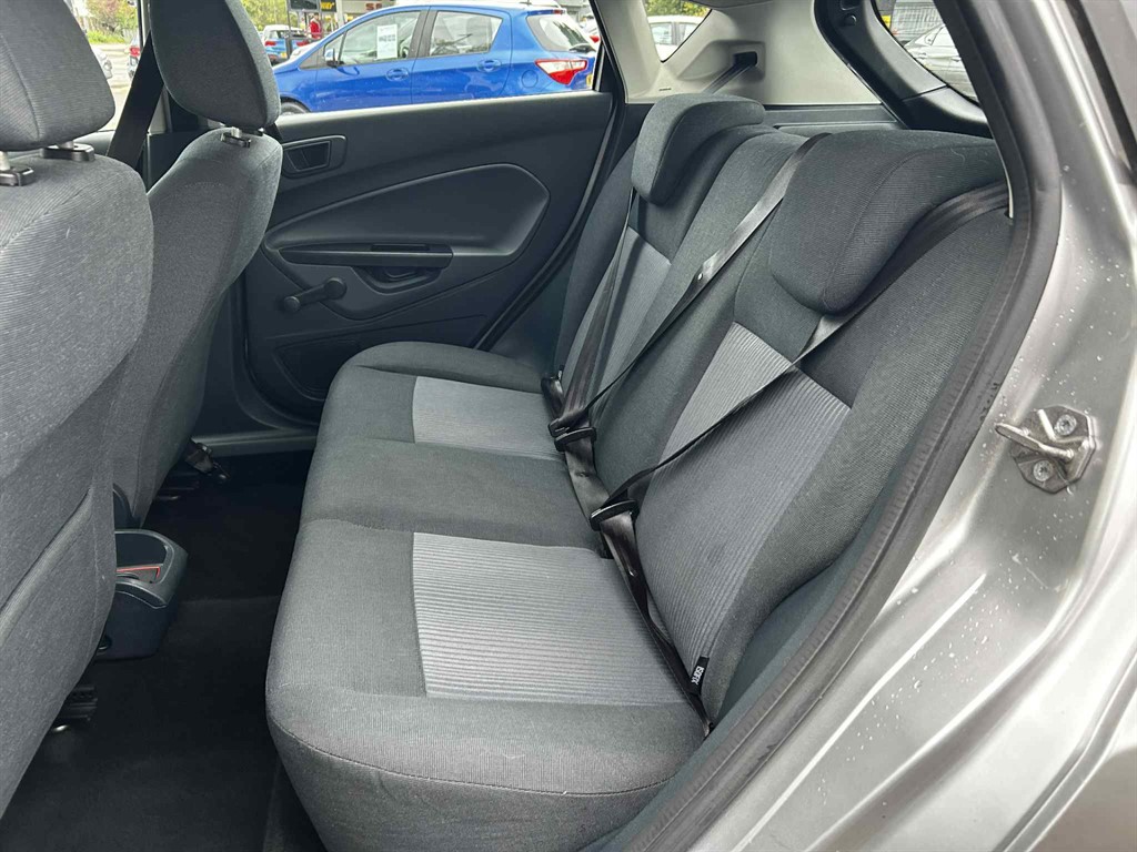 Used Ford Fiesta 2011 for sale - 76322119: Photo 14