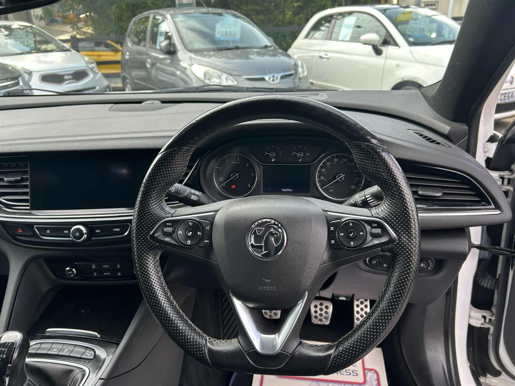 Used Vauxhall Insignia 2018 for sale - 76117213: Photo 10