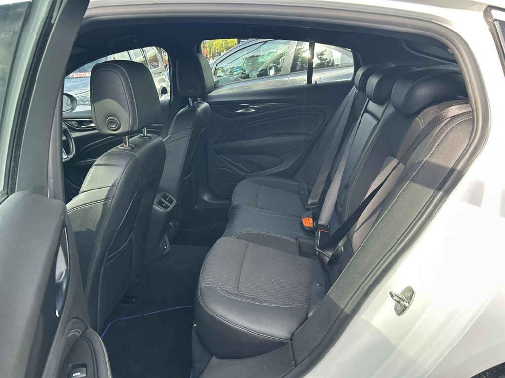 Used Vauxhall Insignia 2018 for sale - 76117213: Photo 15