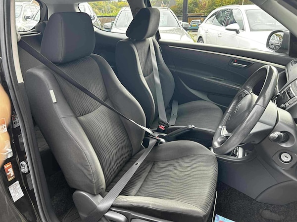 Used Suzuki Swift 2012 for sale - 76204057: Photo 10