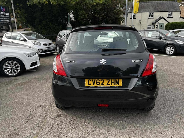 Used Suzuki Swift 2012 for sale - 76204057: Photo 3