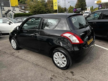 Used Suzuki Swift 2012 for sale - 76204057: Photo 4