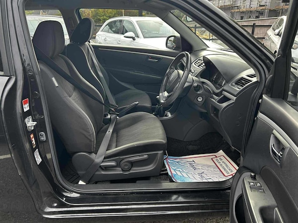 Used Suzuki Swift 2012 for sale - 76204057: Photo 7