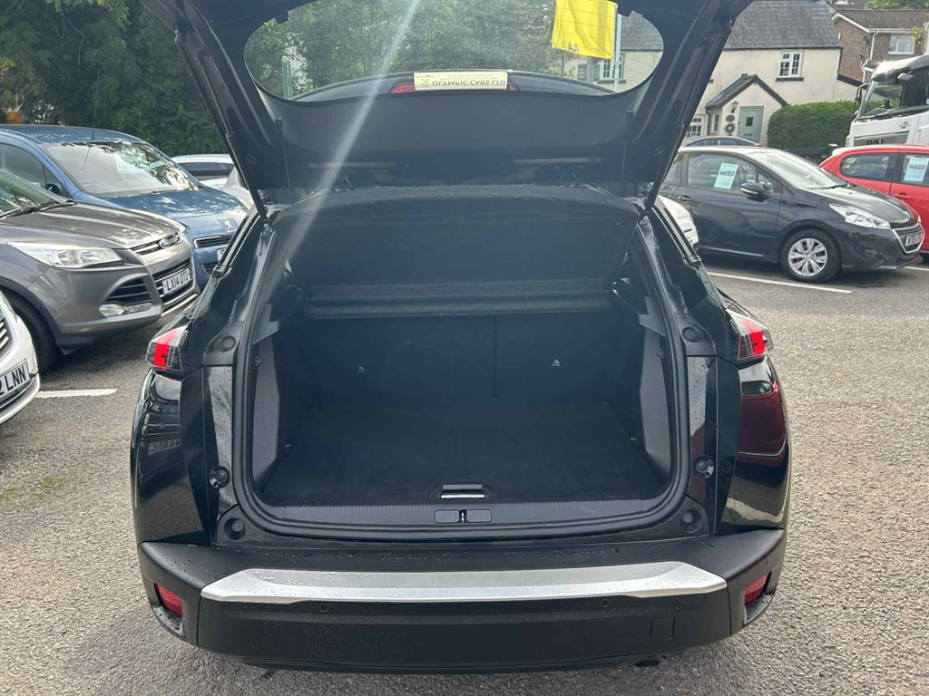 Used Peugeot 2008 2021 for sale - 76652853: Photo 14