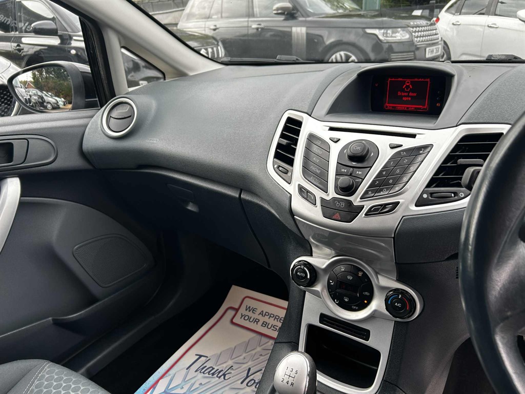 Used Ford Fiesta 2009 for sale - 76435027: Photo 10