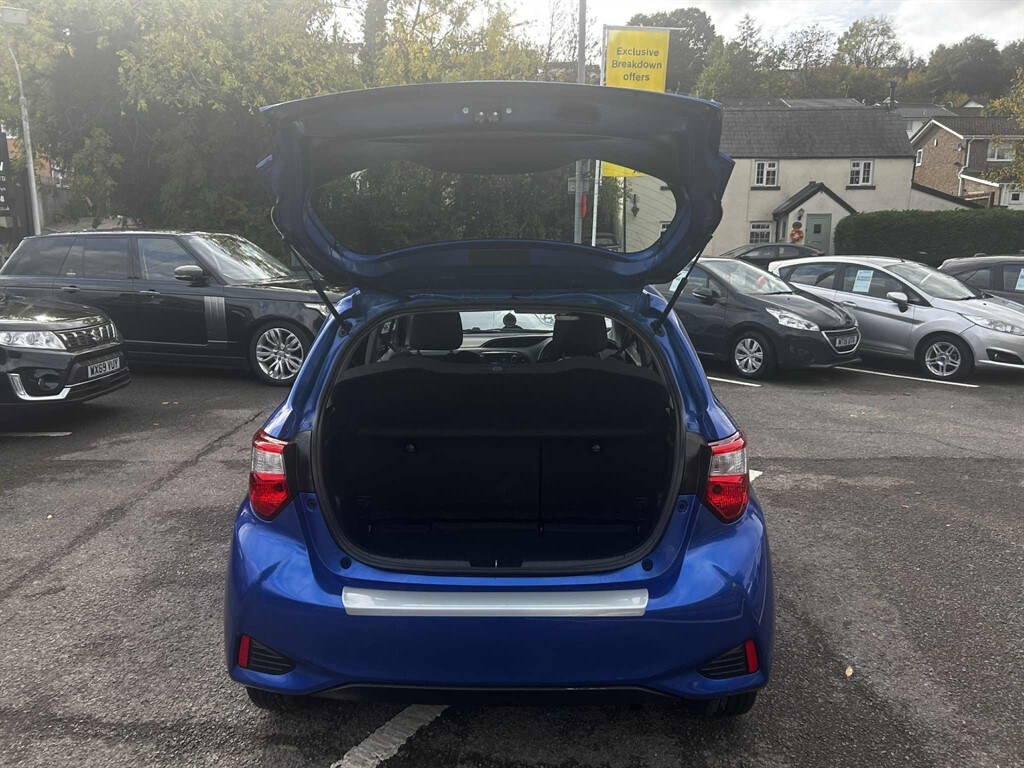 Used Toyota Yaris 2018 for sale - 76344225: Photo 13