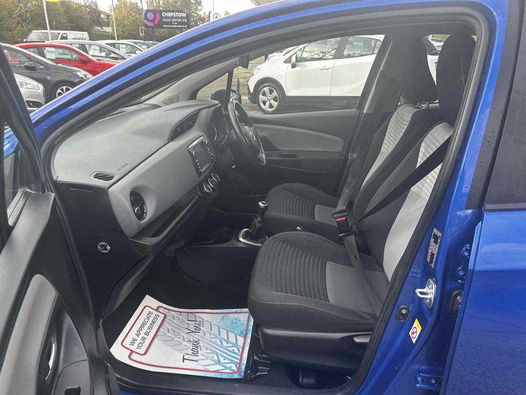 Used Toyota Yaris 2018 for sale - 76344225: Photo 15
