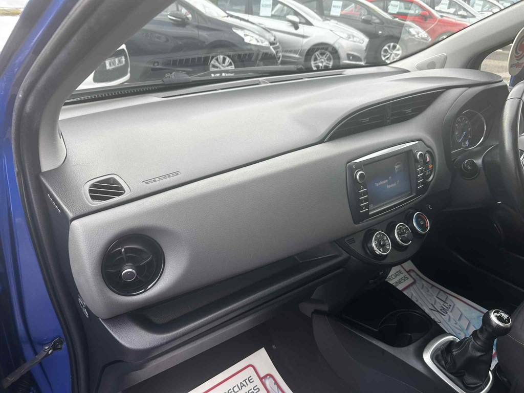 Used Toyota Yaris 2018 for sale - 76344225: Photo 16