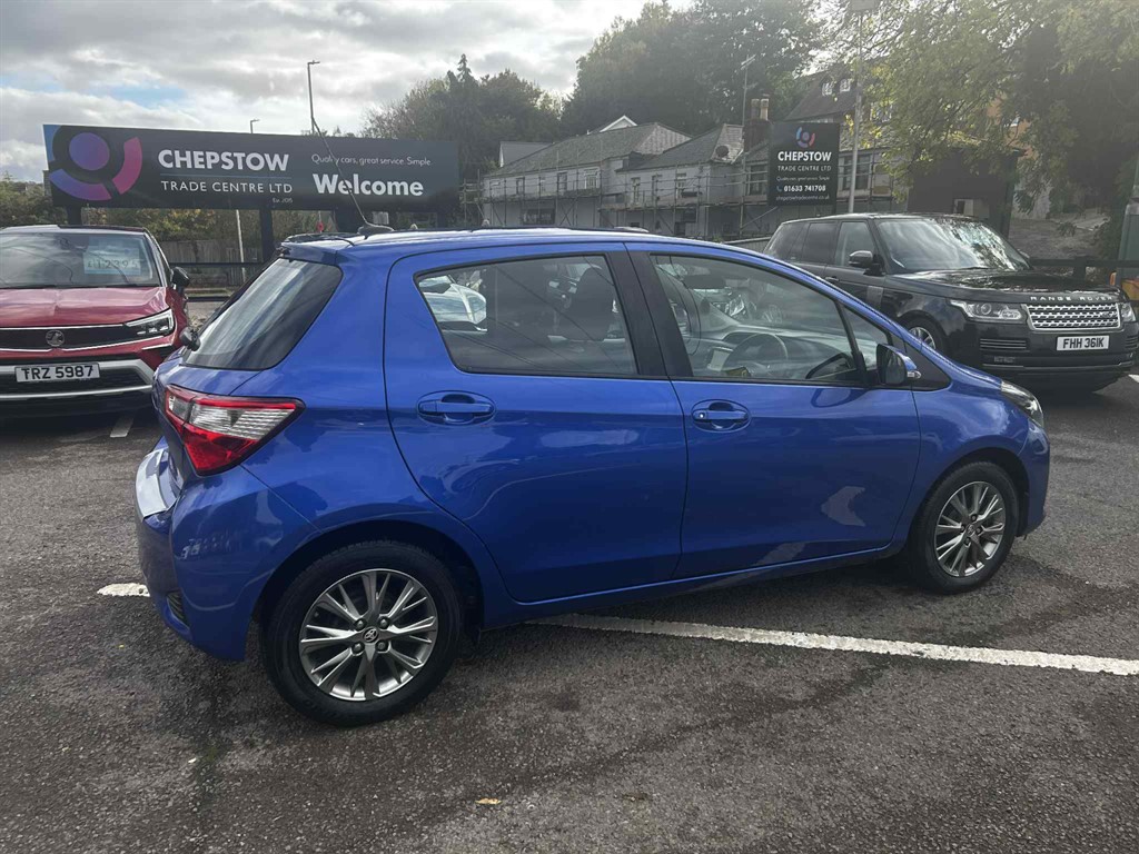 Used Toyota Yaris 2018 for sale - 76344225: Photo 2