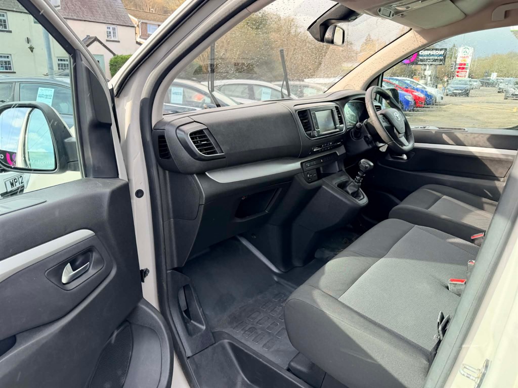 Used Toyota Verso 2019 for sale - 76384677: Photo 15