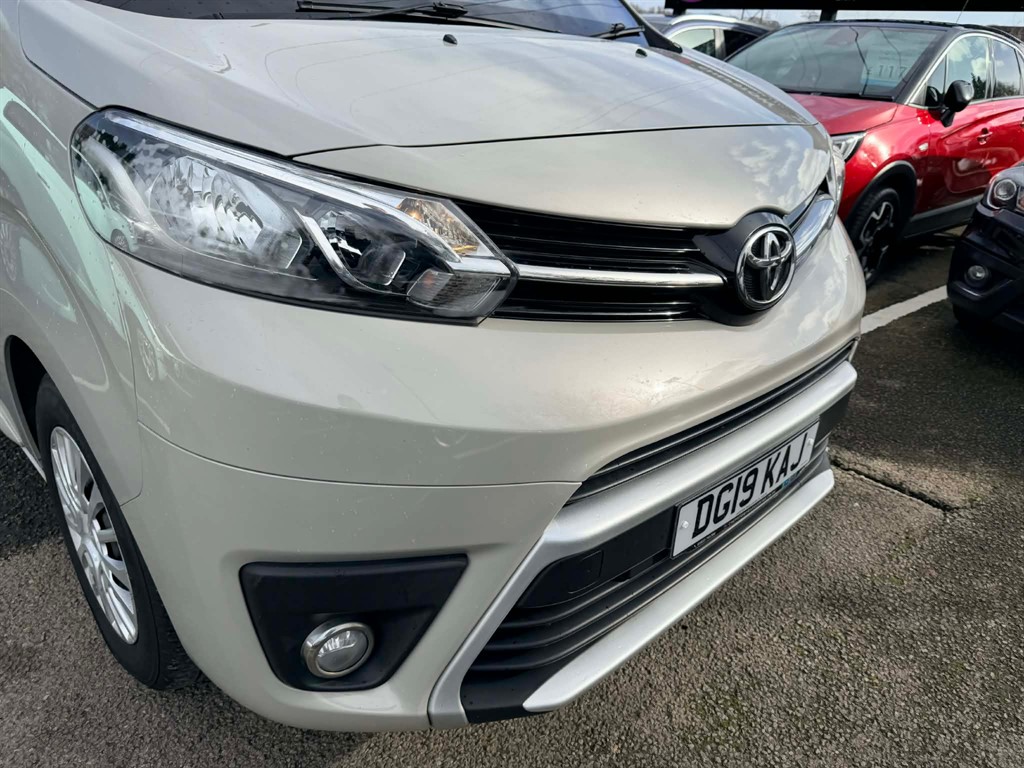 Used Toyota Verso 2019 for sale - 76384677: Photo 7