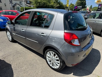 Used Renault Clio 2010 for sale - 75570154: Photo