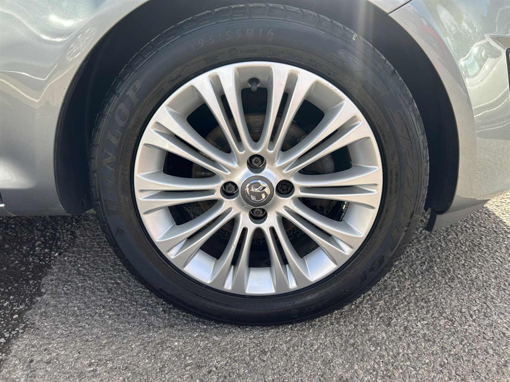 Used Vauxhall Corsa 2012 for sale - 76507819: Photo 7