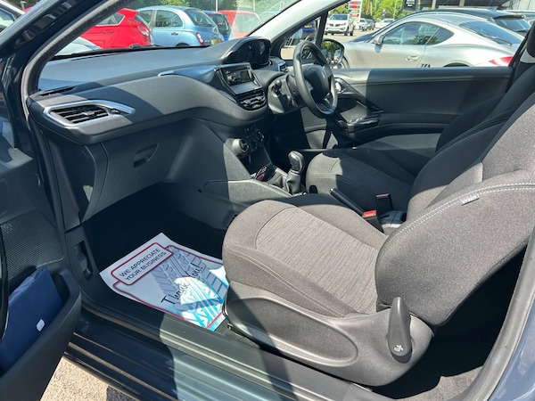 Used Peugeot 208 2015 for sale - 75570662: Photo 15