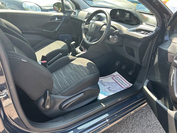 Used Peugeot 208 2015 for sale - 75570662: Photo 9